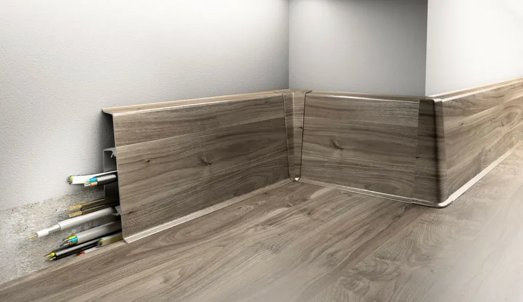 floor skirting board